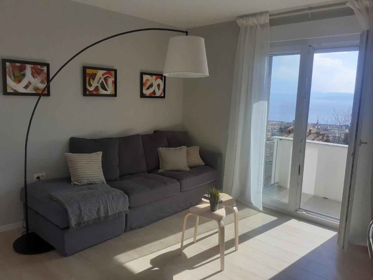 Appartamento New Apartman Kozala Near City Centar Fiume Esterno foto